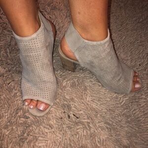 ADAM TUCKER GREY "ROWAN" LEATHER SUEDE BOOTIE SZ 8